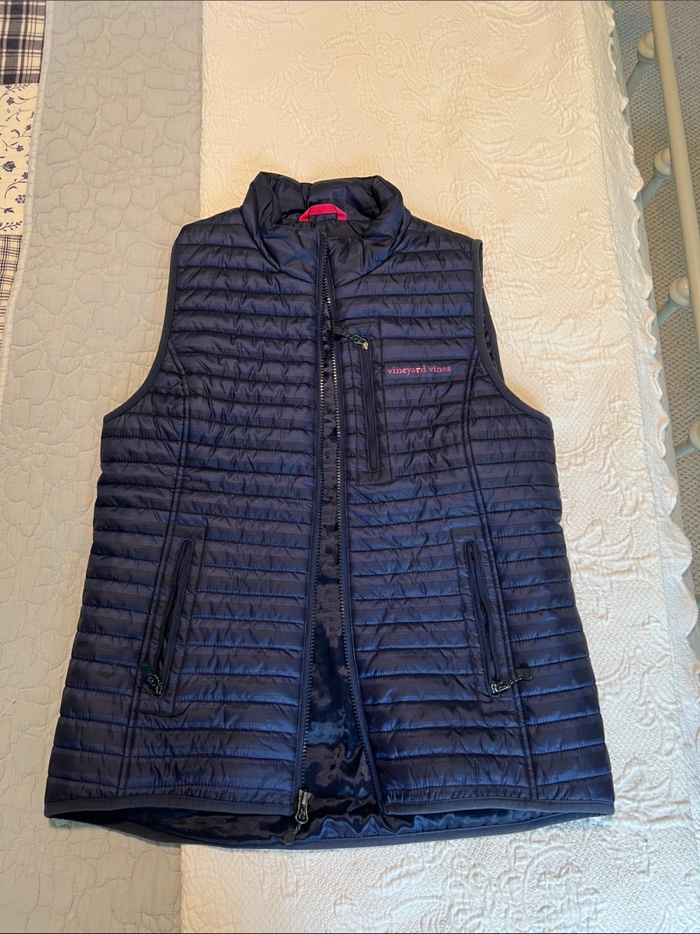 Vineyard vines puffer vest small